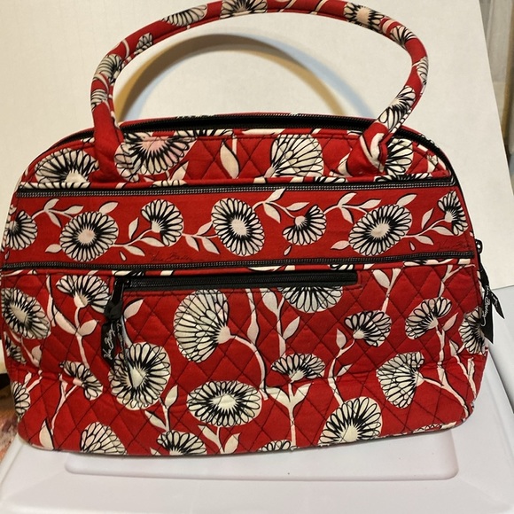 Vera Bradley Handbags - Vera Bradley, Disco Daisy print bag, tote 15x5x10
